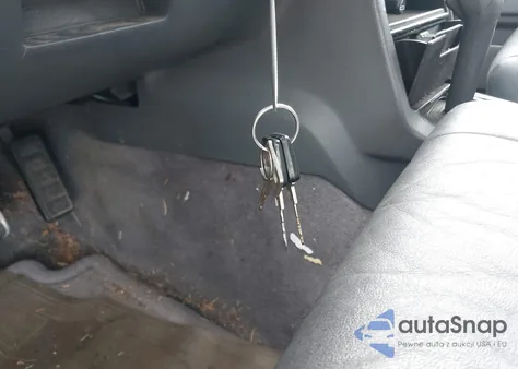 1993 Volvo 940 из США, поврежденный, VIN YV1JS8830P3120167